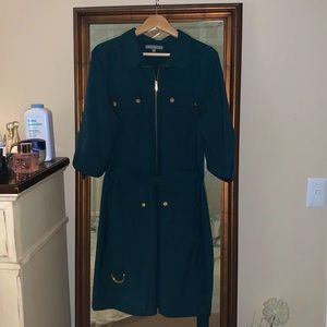 dress w/belt, pockets, belt and gold buttons